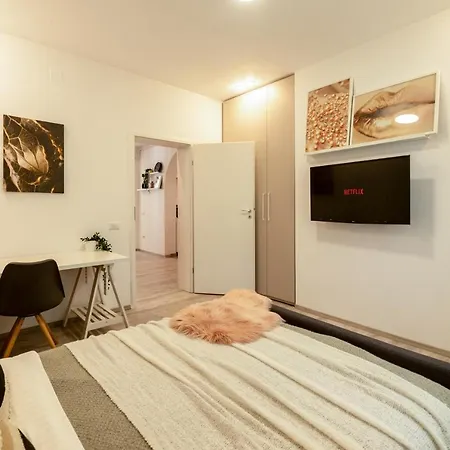 Ideal Stay: Spacious 2br Near Calea Victoriei شقة بوخارست