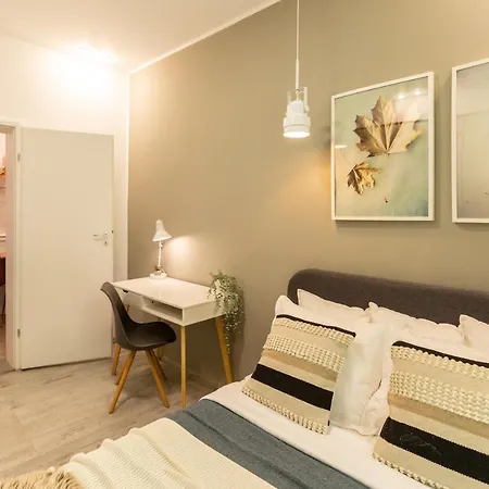 Ideal Stay: Spacious 2br Near Calea Victoriei 布加勒斯特