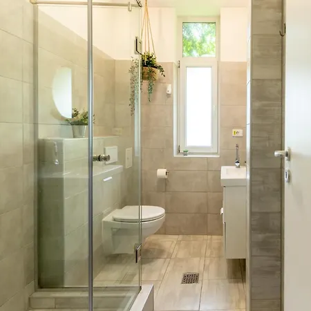 Ideal Stay: Spacious 2br Near Calea Victoriei 公寓