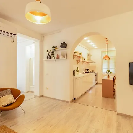 Ideal Stay: Spacious 2br Near Calea Victoriei * Bucharest