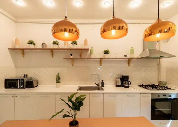 Lägenhet Ideal Stay: Spacious 2br Near Calea Victoriei *