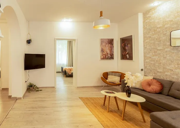 Ideal Stay: Spacious 2br Near Calea Victoriei Apartman Bukarest