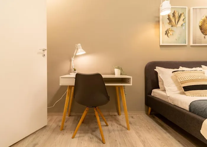 Апартаменти Ideal Stay: Spacious 2br Near Calea Victoriei Бухарест