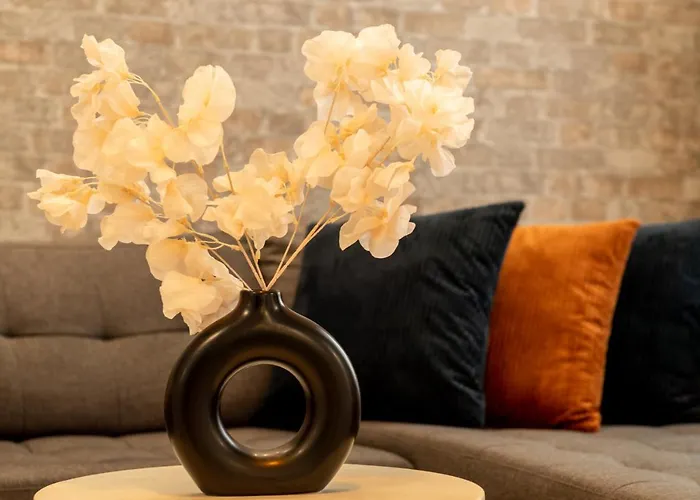 Ideal Stay: Spacious 2br Near Calea Victoriei Apartment Bucharest