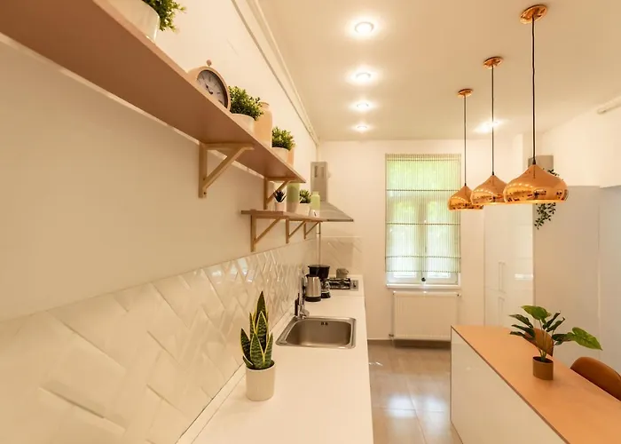Ideal Stay: Spacious 2br Near Calea Victoriei * Bucharest